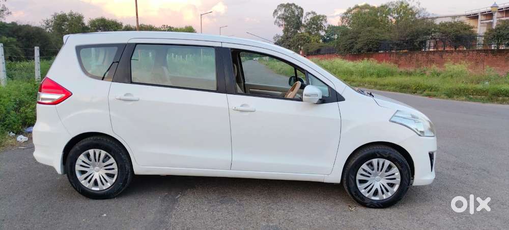 Maruti Suzuki Ertiga 2012-2015 Vdi, 2012, Diesel