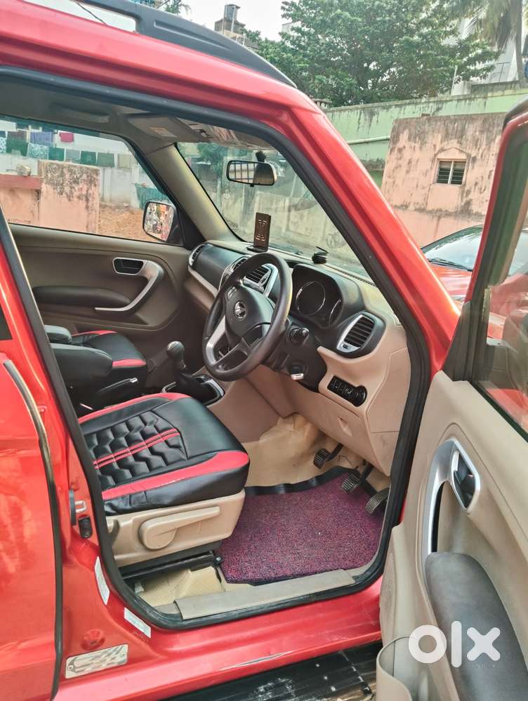 Mahindra Tuv 300 T8, 2017, Diesel