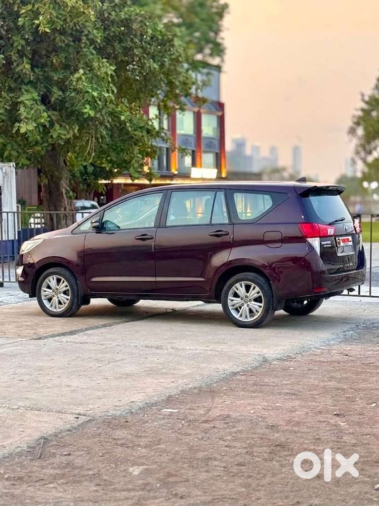 Toyota Innova Crysta 2.8 Zx At 7 Seater, 2016, Diesel