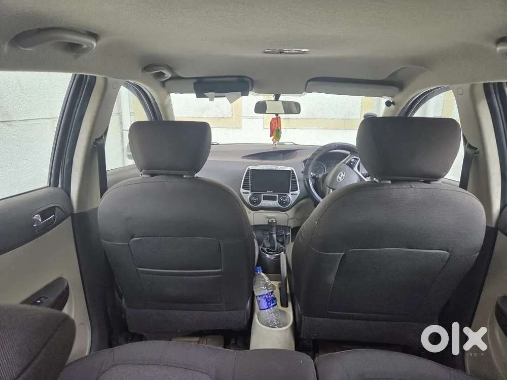 Hyundai I20 Asta Abs 2011 Model