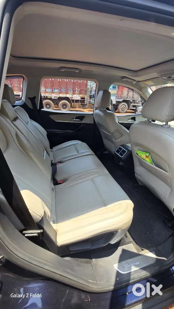 Mahindra Xuv700 2024 Diesel Well Maintained