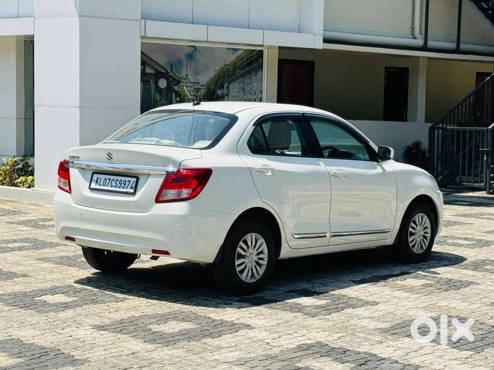 Maruti Suzuki Dzire 1.2 Vxi Amt, 2019, Petrol