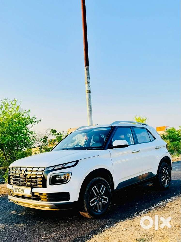 Hyundai Venue 2022 Diesel Well Maintained