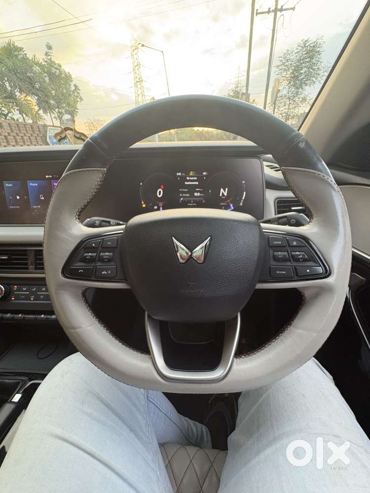 Mahindra Xuv700 2.2 Ax 5 Diesel Mt 7 Str, 2024, Diesel
