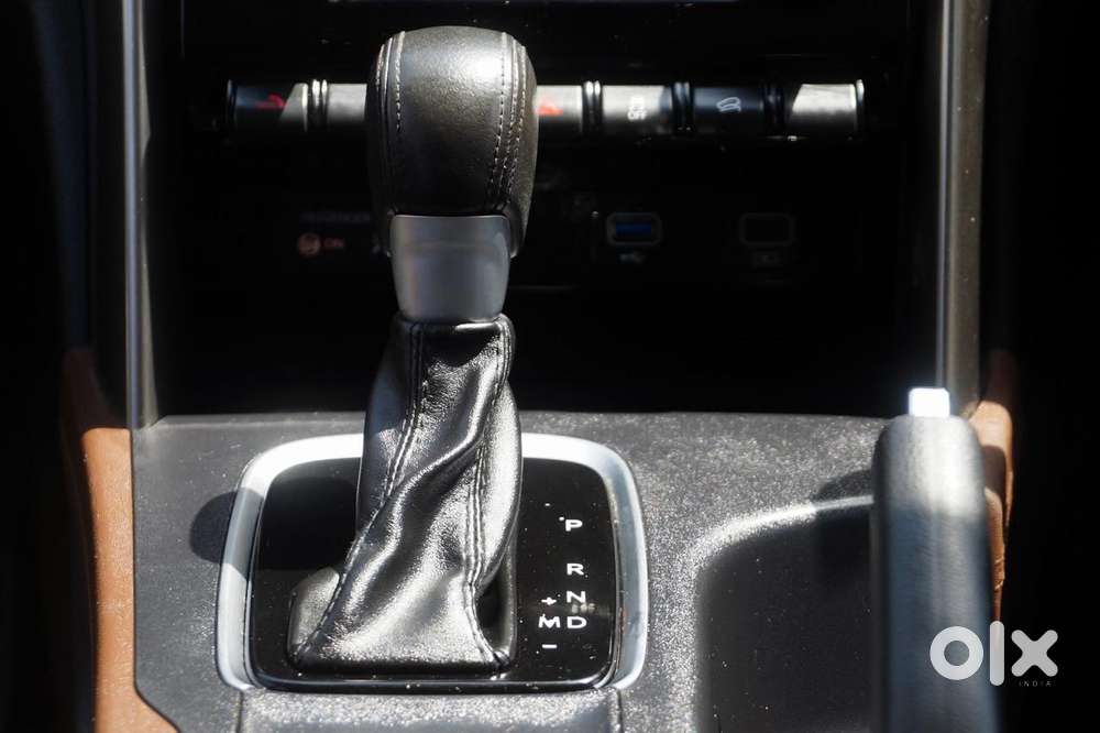 Mahindra Scorpio N Z8 Petrol At 7 Str, 2023, Petrol