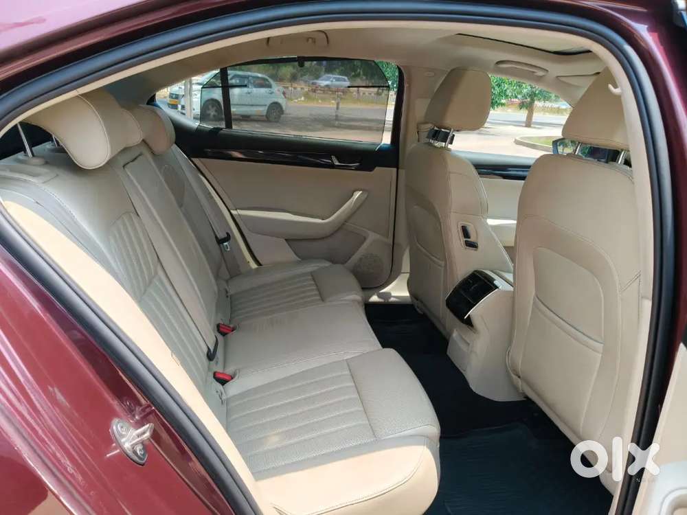 Skoda Superb 2016 Petrol Well Maintained