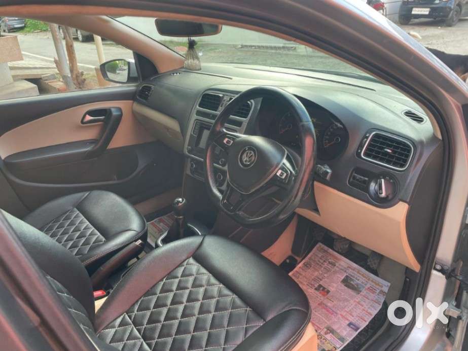 Volkswagen Polo Highline 1.6l Petrol, 2016, Petrol