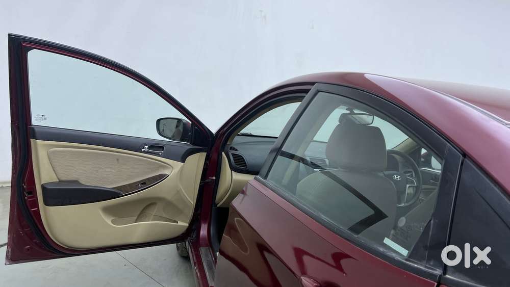 Hyundai Verna Fluidic 1.6 Vtvt Sx Automatic, 2014, Petrol