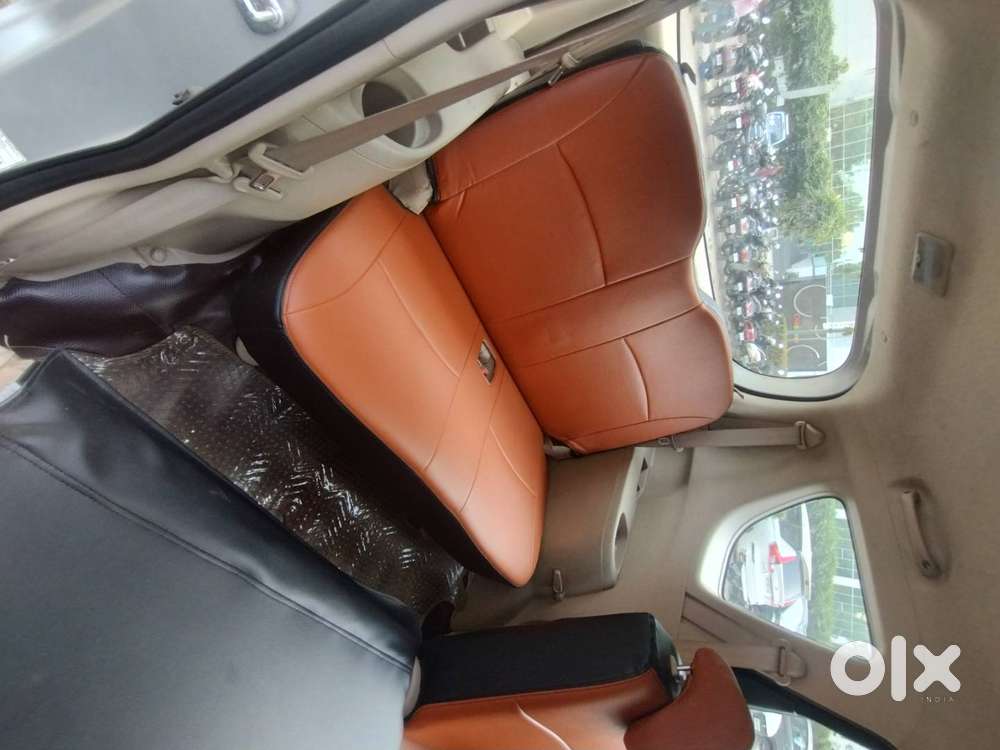 Maruti Ertiga Cng Petrol 7 Seater