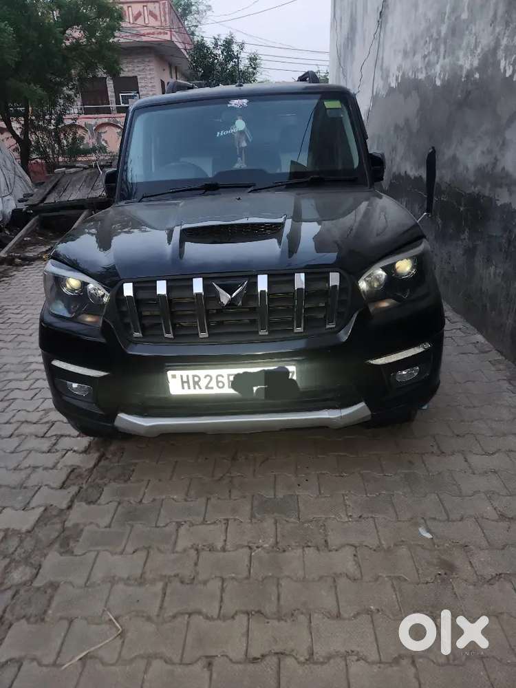 Mahindra Scorpio 2021 Diesel Manual