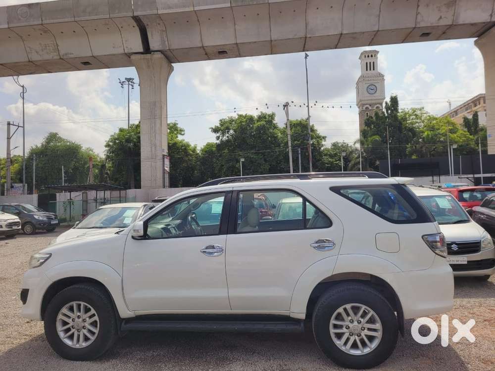 Toyota Fortuner Diesel 2012