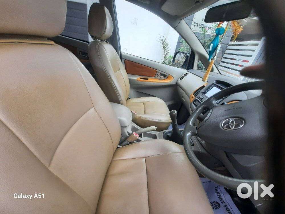 Toyota Innova 2.5 G (diesel) 8 Seater, 2012, Diesel