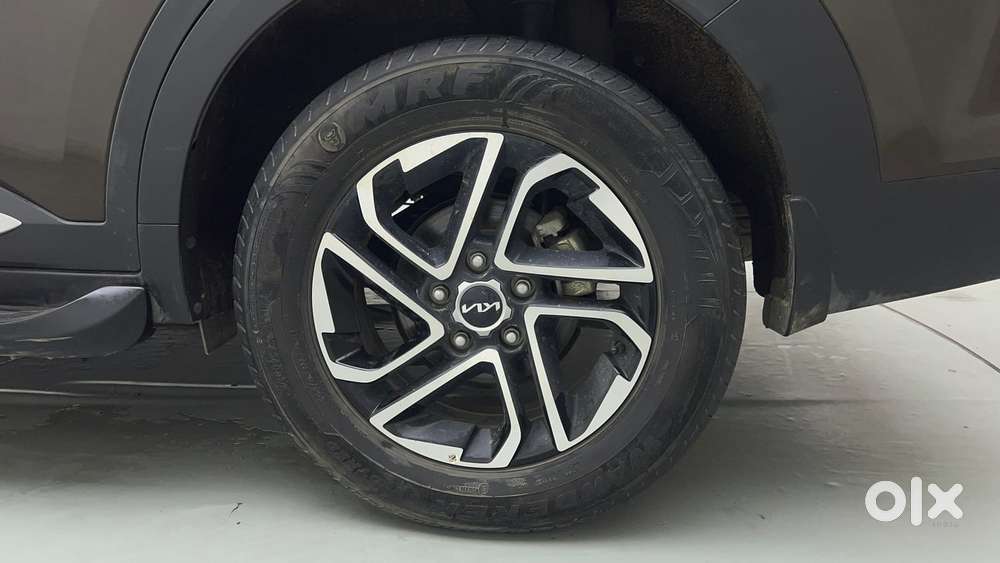 Kia Carens 1.4 Luxury Plus 6 Str, 2022, Petrol