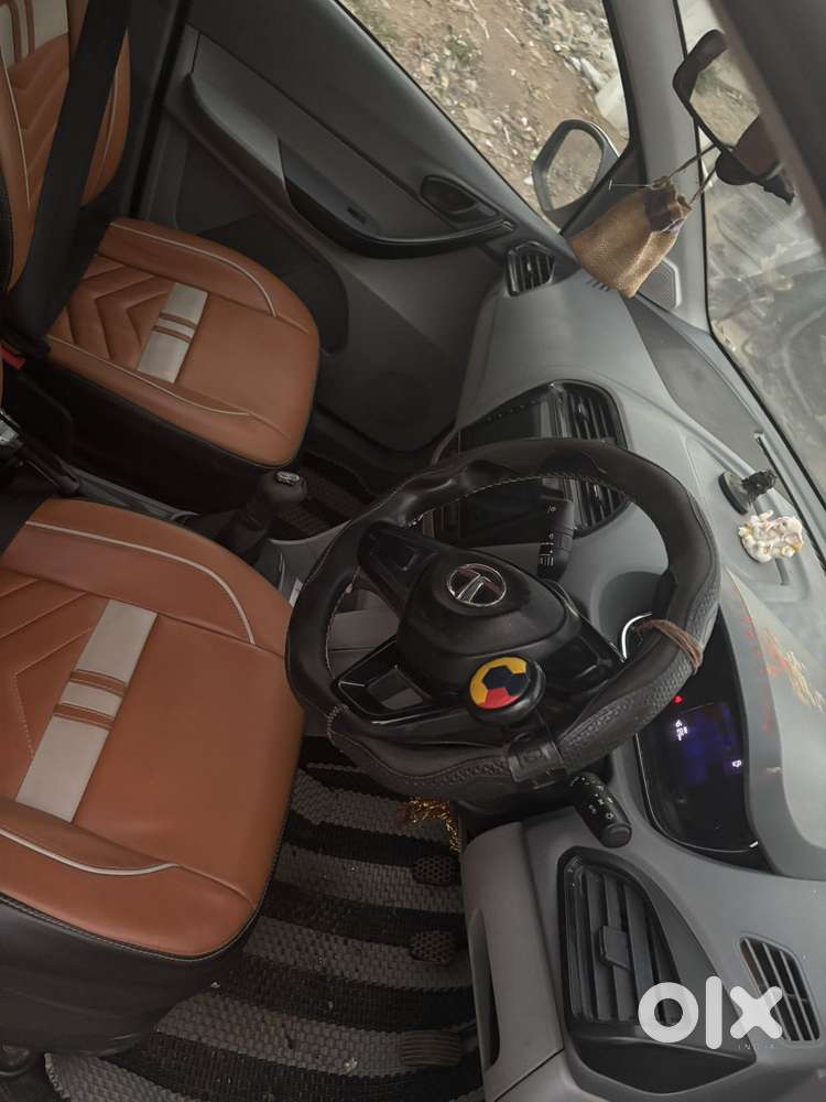 Tata Tigor Xe, 2021, Petrol