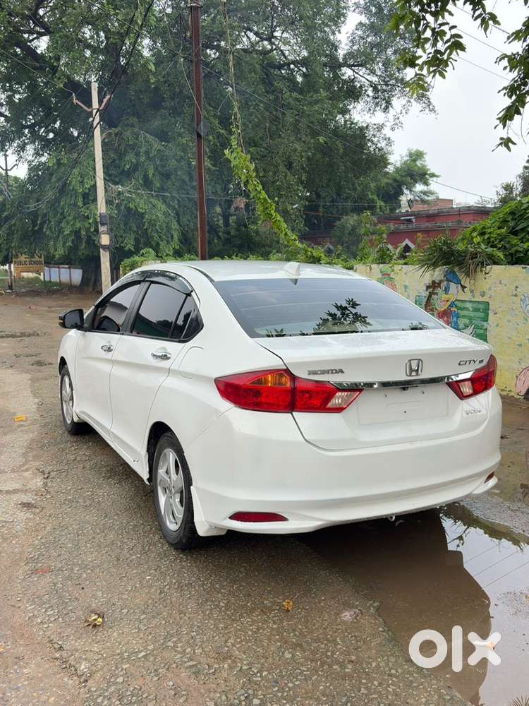 Honda City Zx 2015 Cng & Hybrids With Sunroof