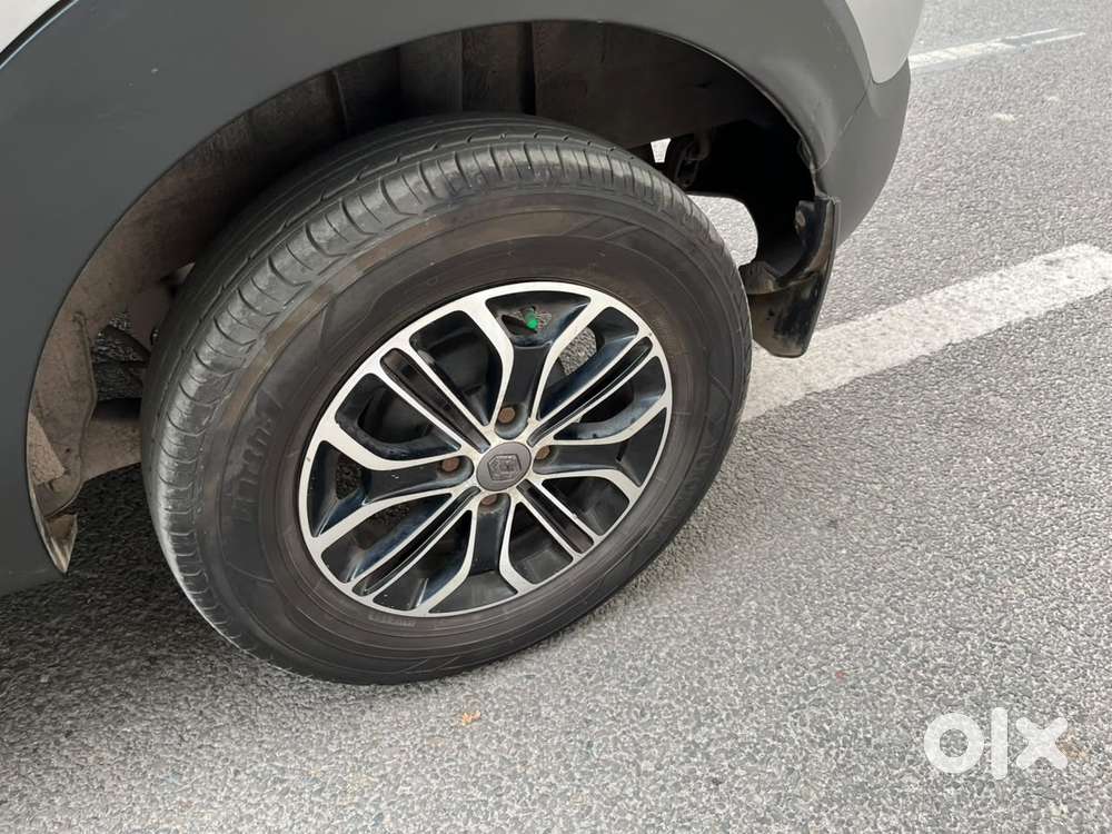 Renault Triber Rxt, 2019, Petrol