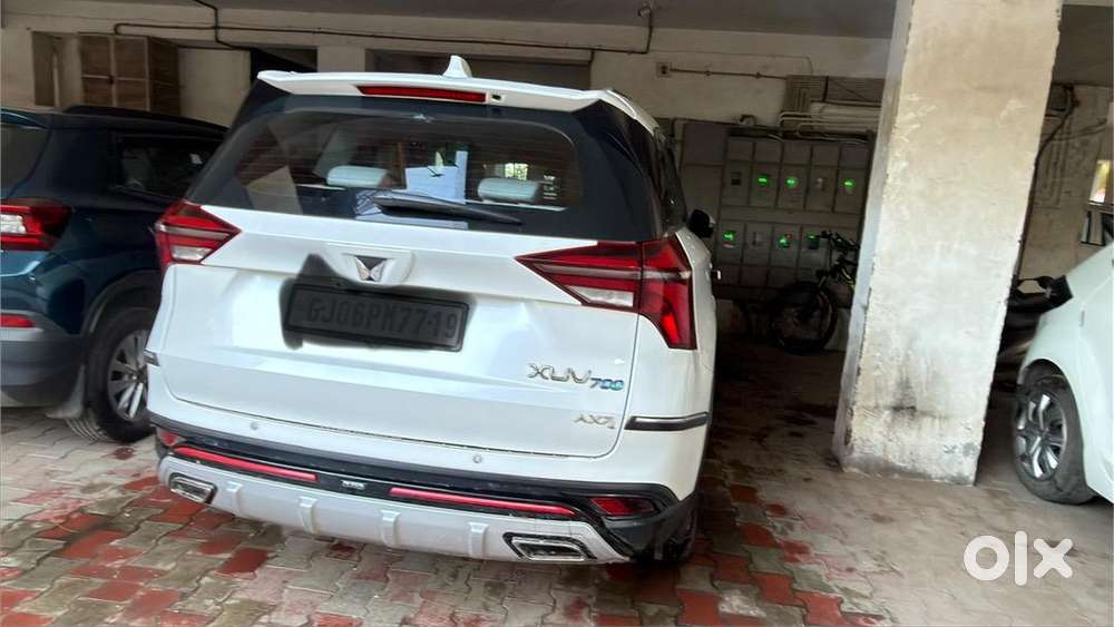 Mahindra Ax7 Luxury Pack Diesel