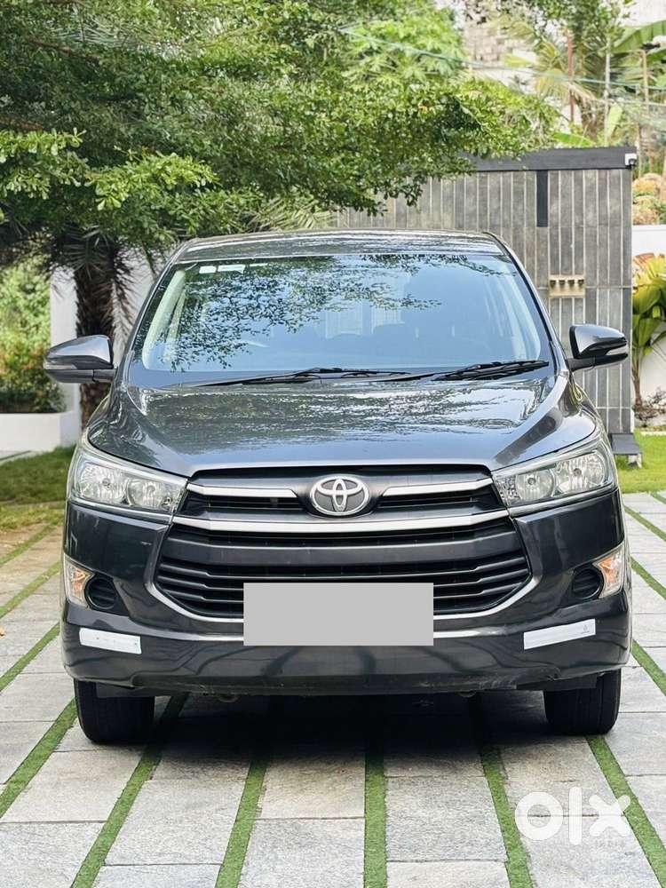 Toyota Innova Crysta 2.7 Gx Mt, 2017, Diesel