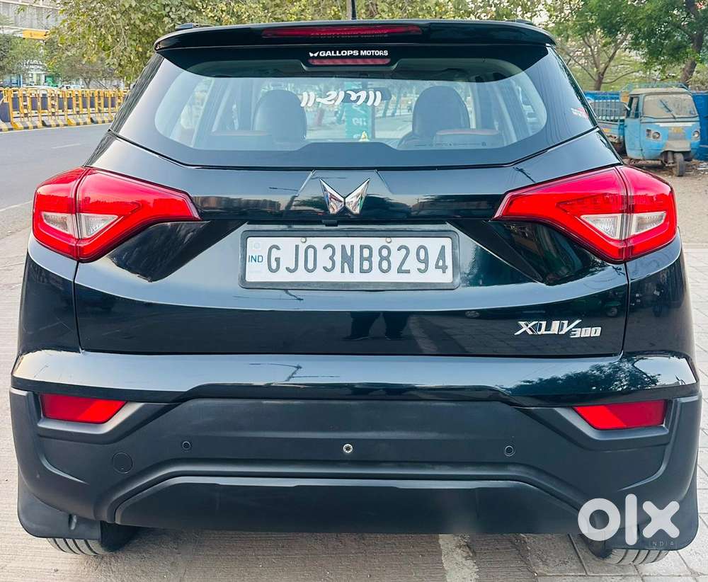 Mahindra Xuv300 W6, 2023, Petrol