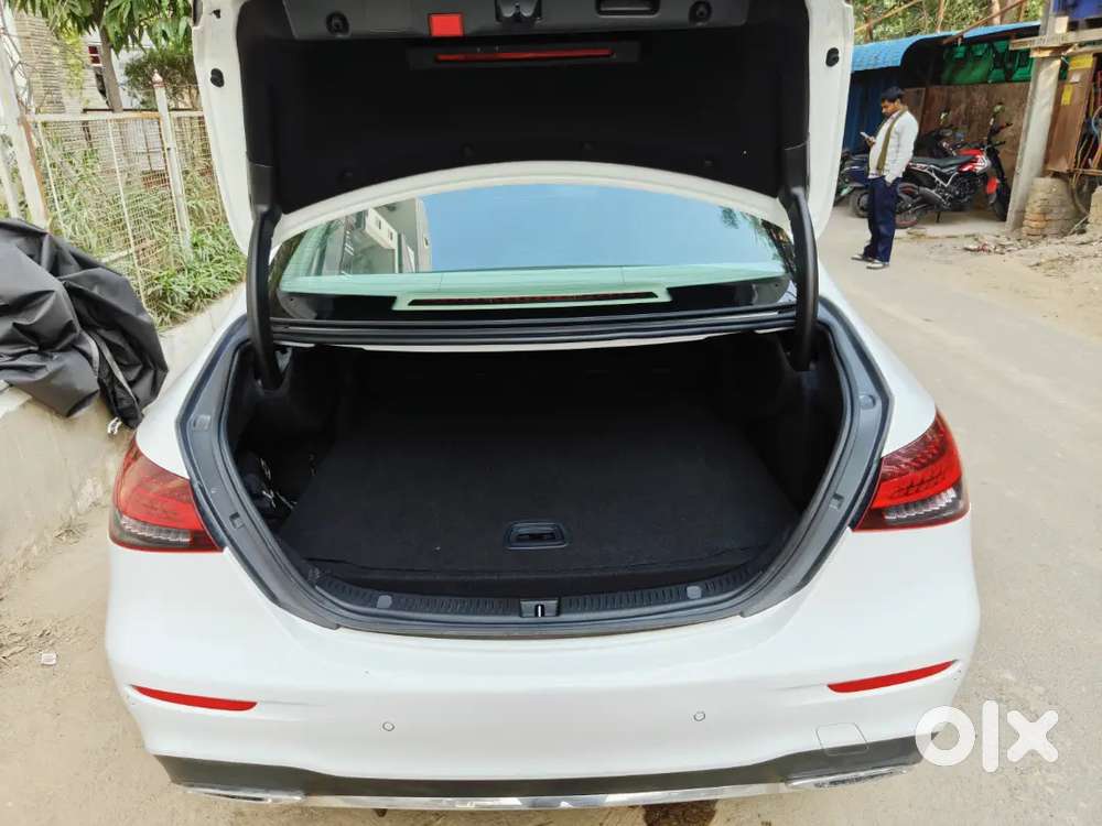 Mercedes Benz E220d Diesel Located In Kota Service Paid Of Till 2027