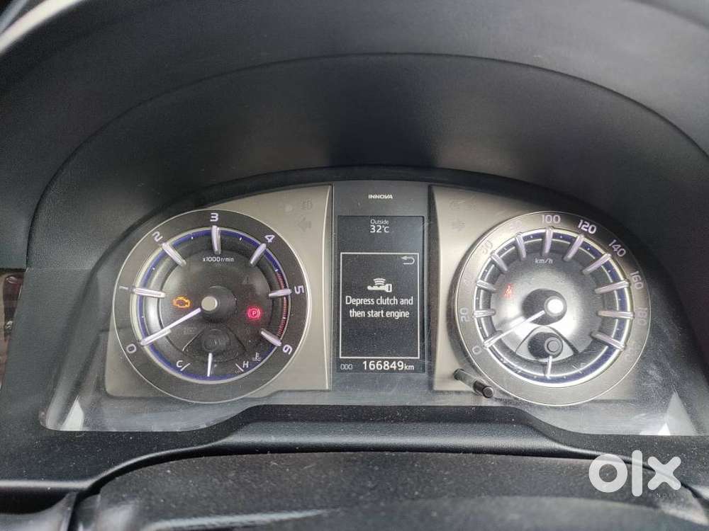 Toyota Innova Crysta [2020-ongoing] 2.7 Gx Mt 8 Str, 2020, Diesel