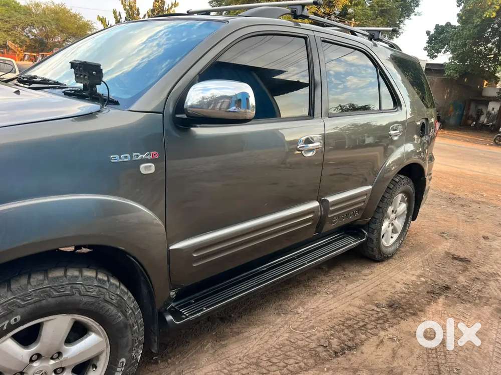 Toyota Fortuner Diesel 2011 Manual 4x4