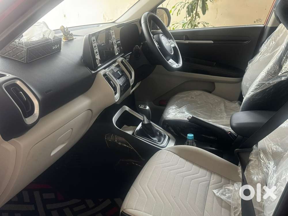 Kia Sonet Petrol 2023