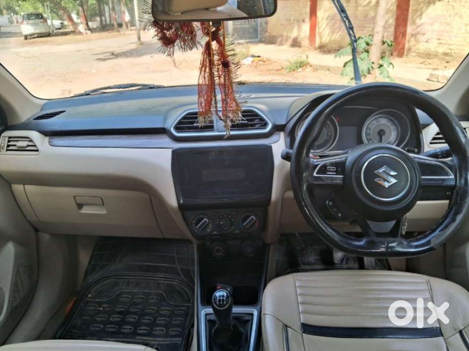Maruti Suzuki Dzire 1.2 Vxi, 2022, Petrol