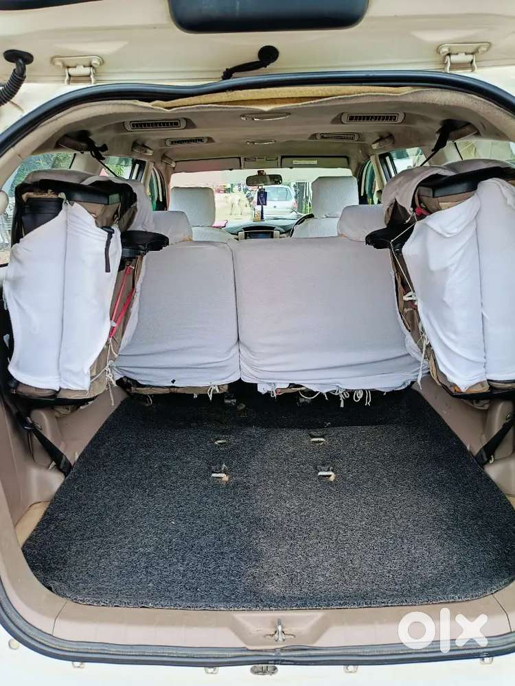 Toyota Innova 2016