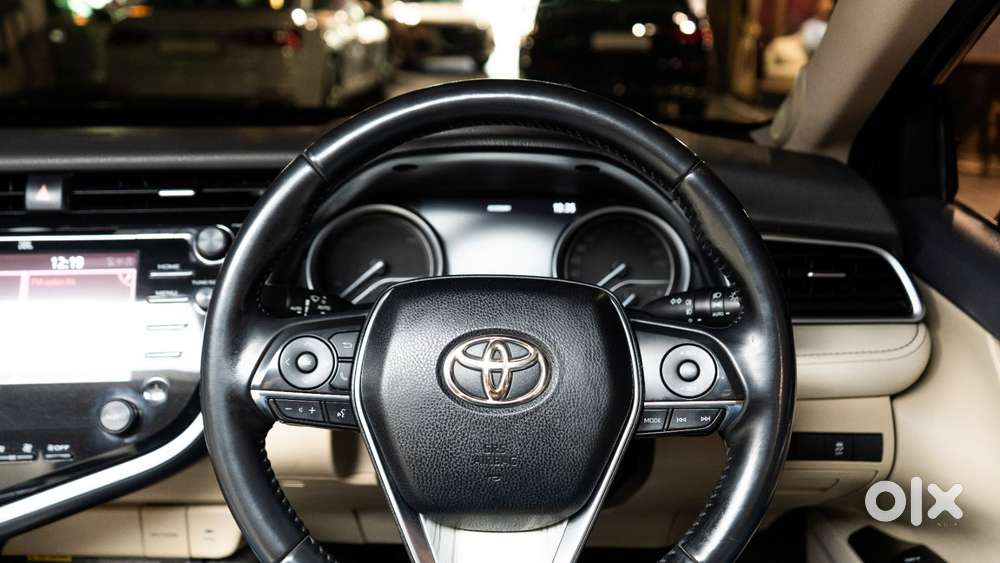 Toyota Camry 2.5 Hybrid, 2020, Petrol