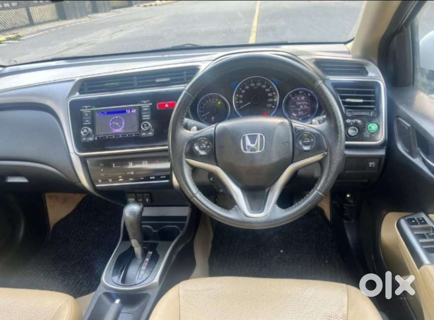 Honda City V At Sunroof, 2015, Petrol
