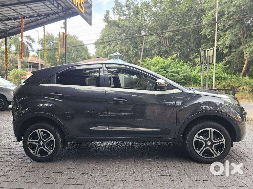 Tata Nexon 1.2 Revotron Xe, 2017, Petrol