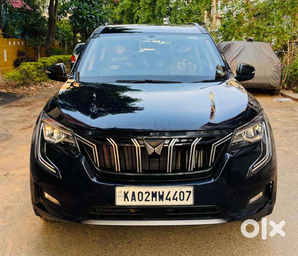 Mahindra Xuv700 2.2 Ax 5 Diesel At 7 Str, 2025, Diesel