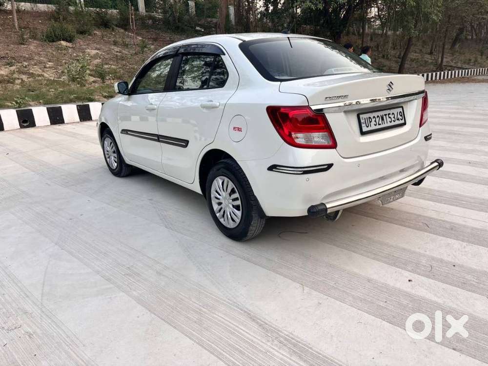 Maruti Suzuki Dzire Vxi Ags, 2022, Petrol