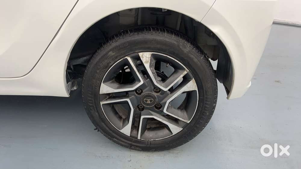 Tata Tiago 1.2 Revotron Xz Plus Dual Tone, 2020, Petrol