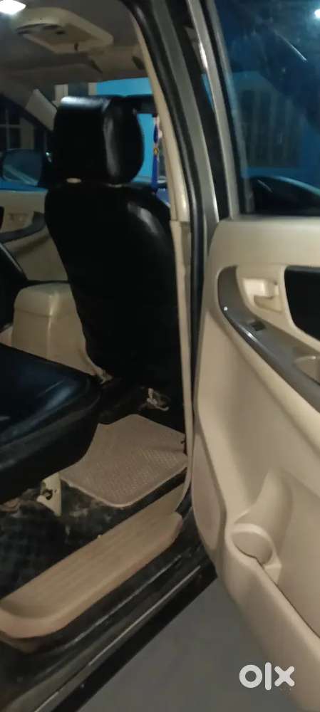 Toyota Innova 2006 Diesel 17000 Km Driven