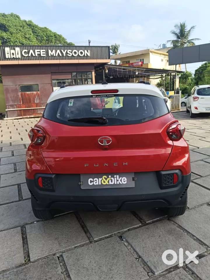 Tata Punch Creative Dual Tone Mt Sunroof, 2023, Petrol