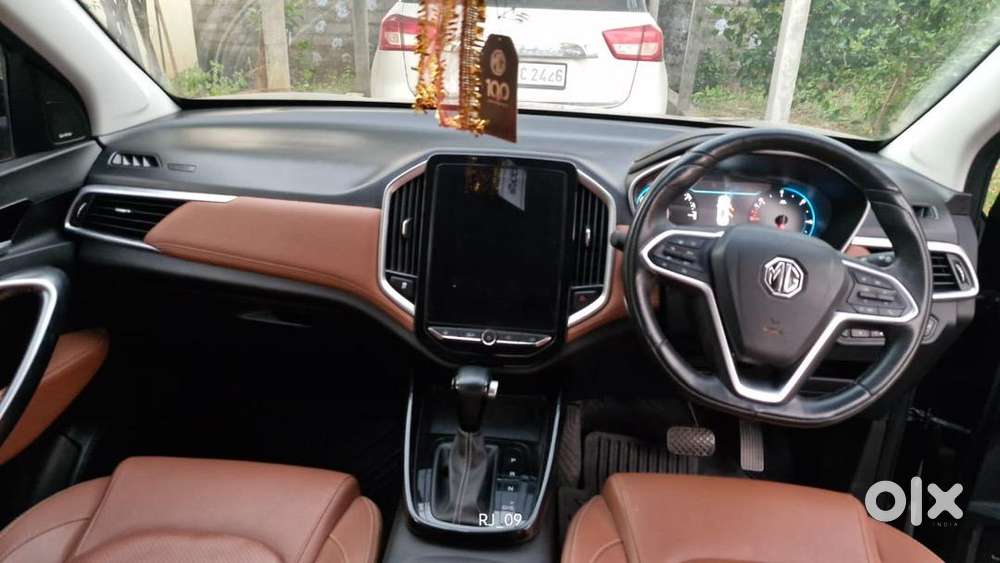 Mg Hector Plus 2021 Diesel Well Maintained