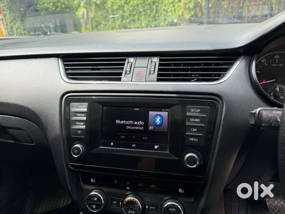 Skoda Octavia Elegance 1.8 Tsi At, 2015, Petrol