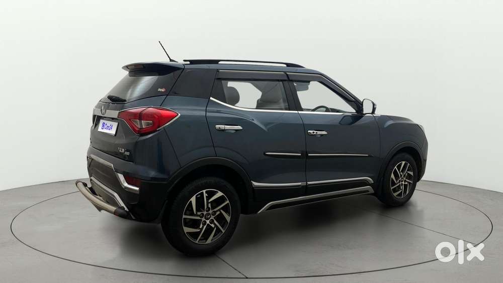 Mahindra Xuv300 1.2 W8 (o) Amt Petrol, 2022, Petrol