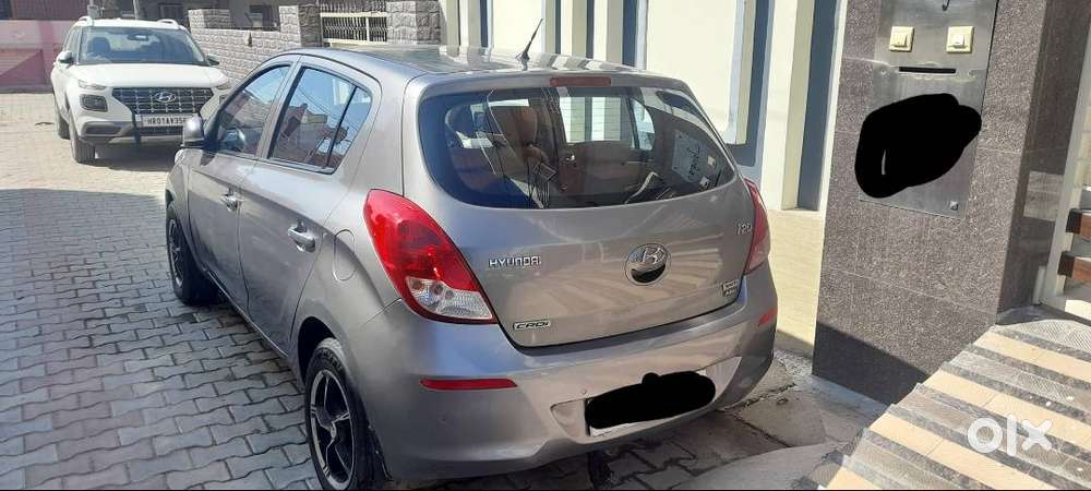 Hyundai I20 Sportz 2012 Diesel Well Maintained