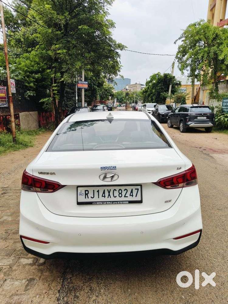 Hyundai Verna 1.6 Sx (o) Vtvt, 2017, Petrol