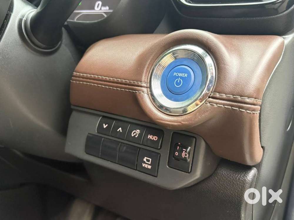 Toyota Urban Cruiser Hyryder 1.5 V Hybrid, 2025, Petrol