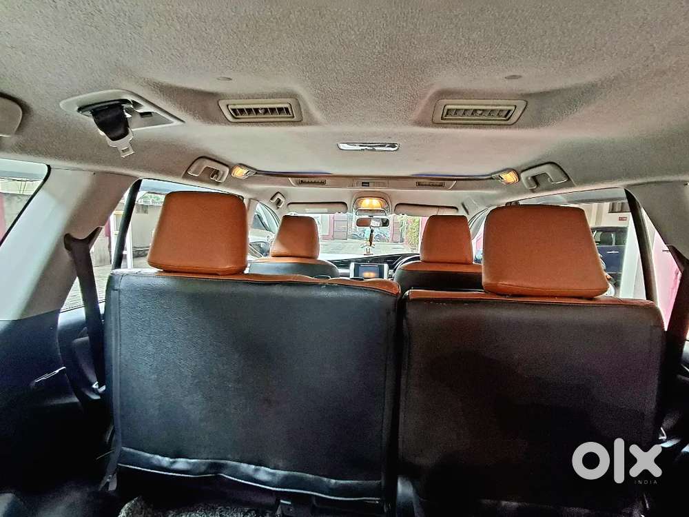 Toyota Innova Crysta 2.4 V Manual 2017 8 Seater