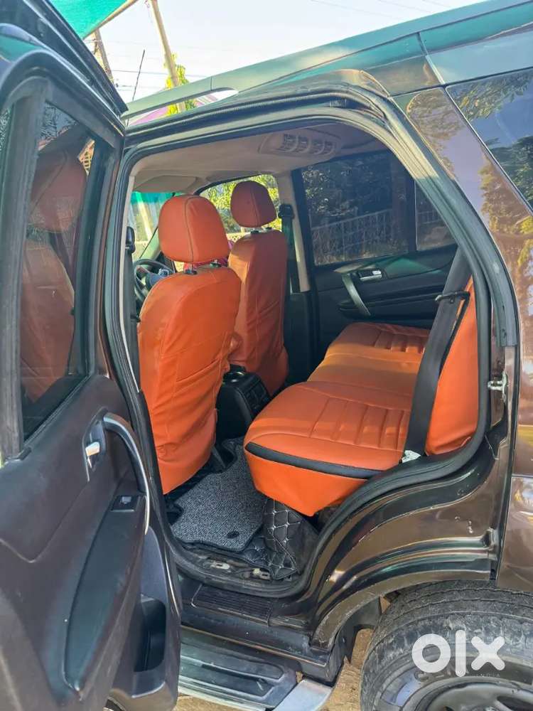 Tata Safari Storme 2015