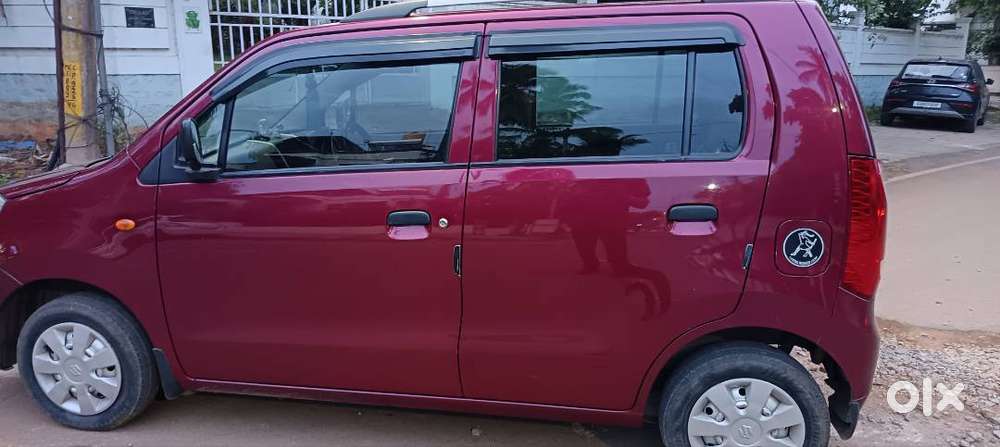 Maruti Suzuki Wagonr 2012 Lxi  Brick Red  Single Owner 1.10 Lakh Km