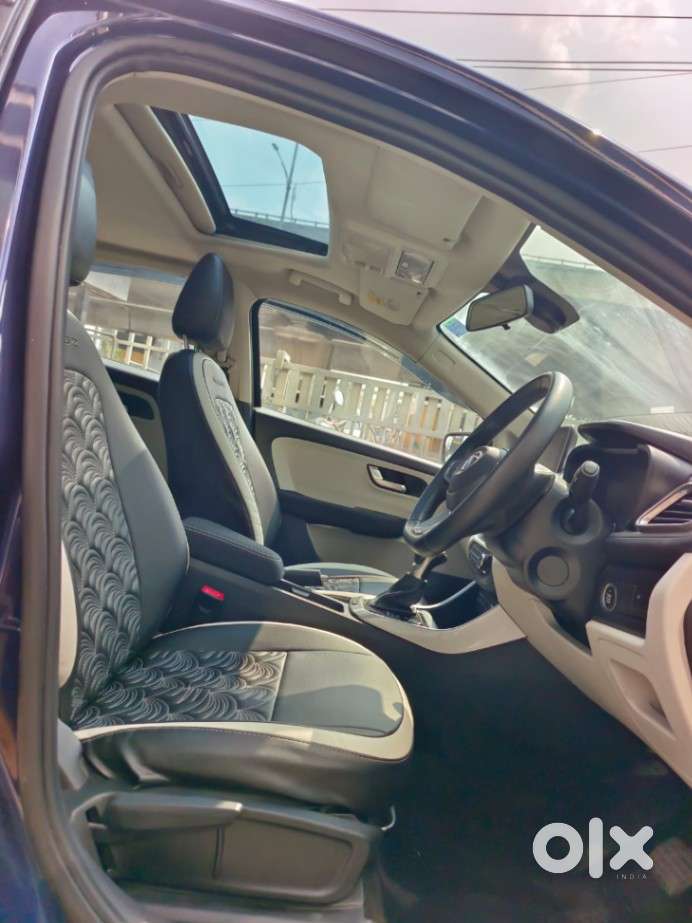 Tata Altroz Xza Plus (s), 2023, Petrol