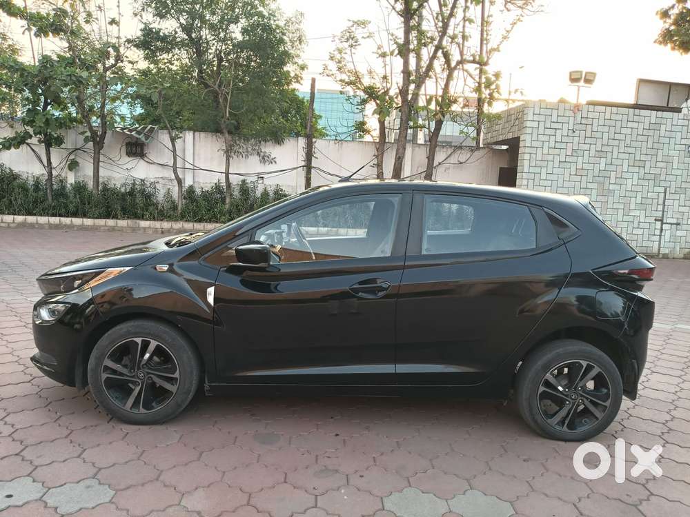 Tata Altroz 1.2 Xz Plus Dark Edition, 2021, Petrol
