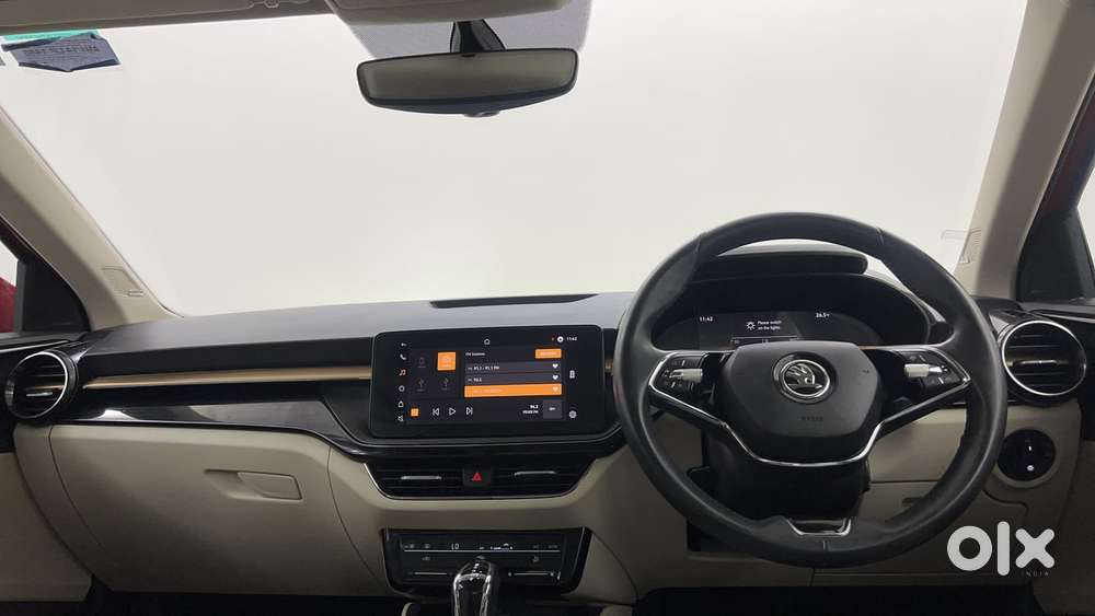 Skoda Slavia Style 1.0l Tsi At, 2024, Petrol