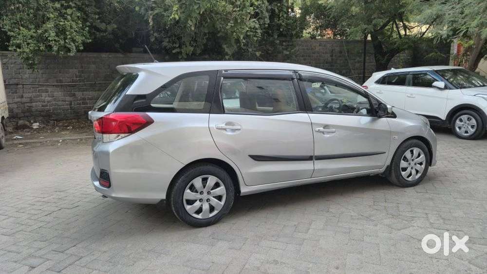 Honda Mobilio 1.5 S I-vtec Mt, 2016, Petrol